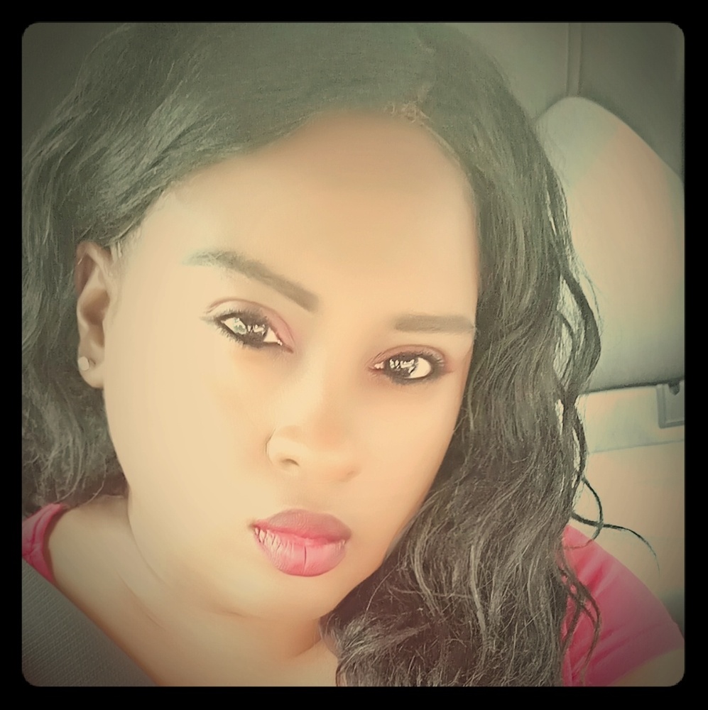 Meet your Posher, Latesha